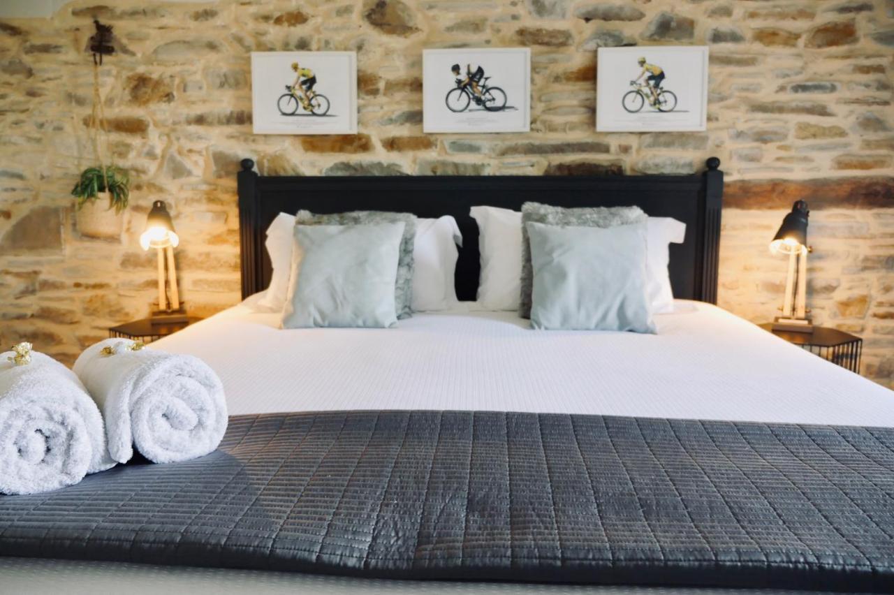 Lasseube Chambres D'Hotes Secret Pyrenees מראה חיצוני תמונה