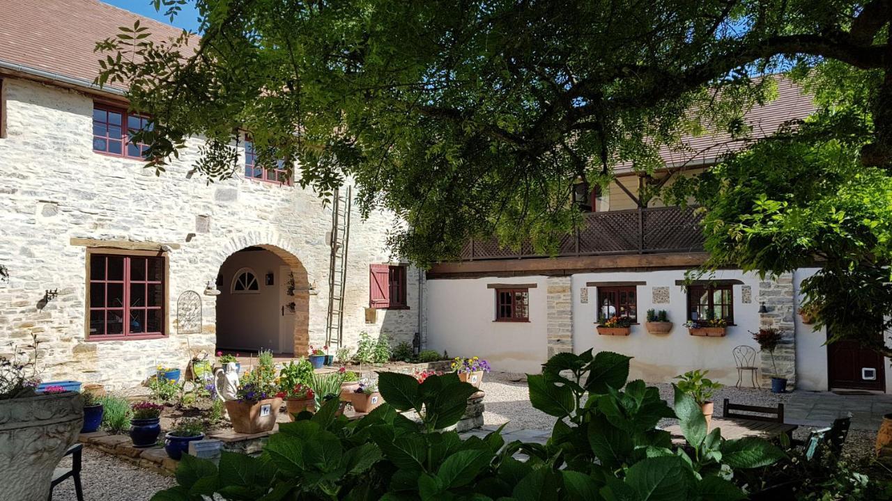 Lasseube Chambres D'Hotes Secret Pyrenees מראה חיצוני תמונה