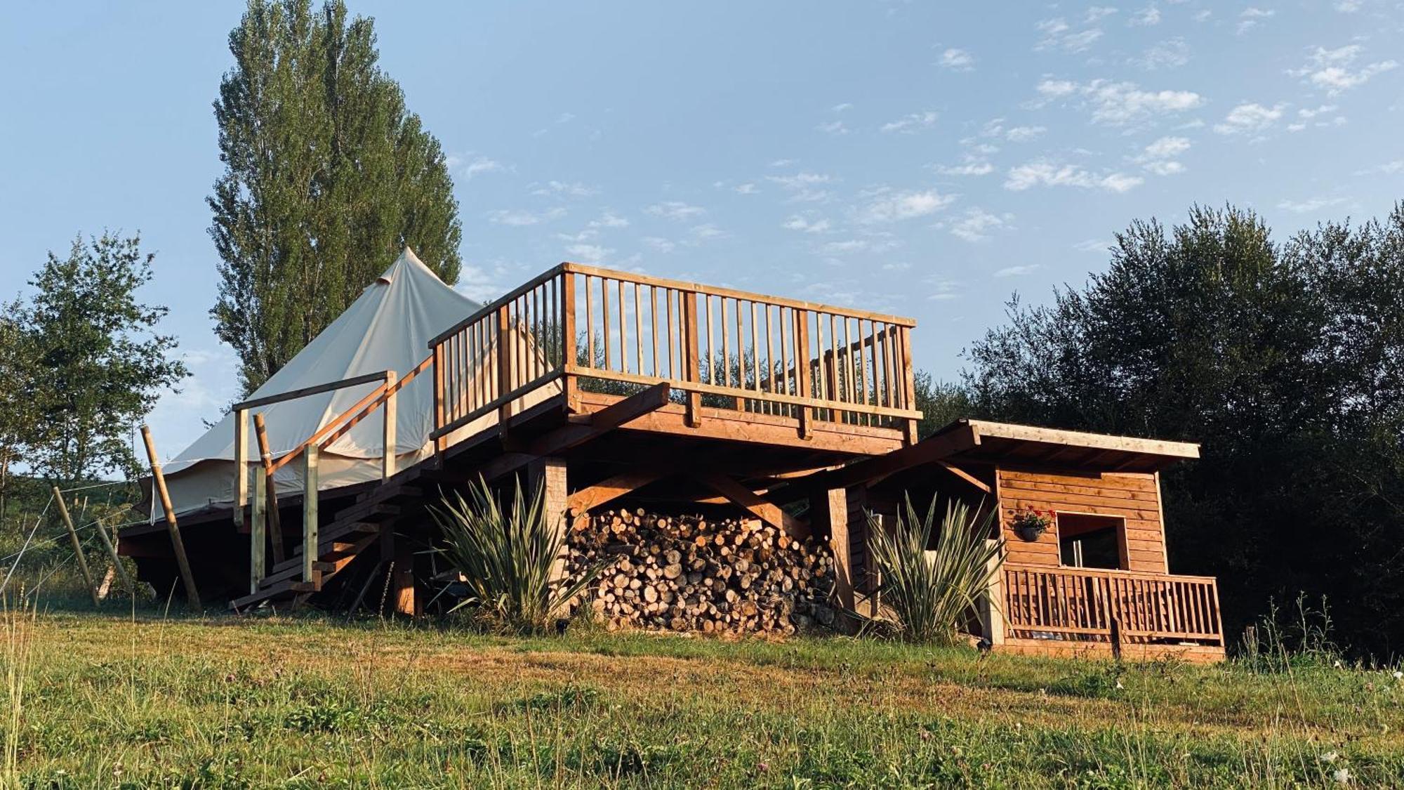 Lasseube Chambres D'Hotes Secret Pyrenees מראה חיצוני תמונה